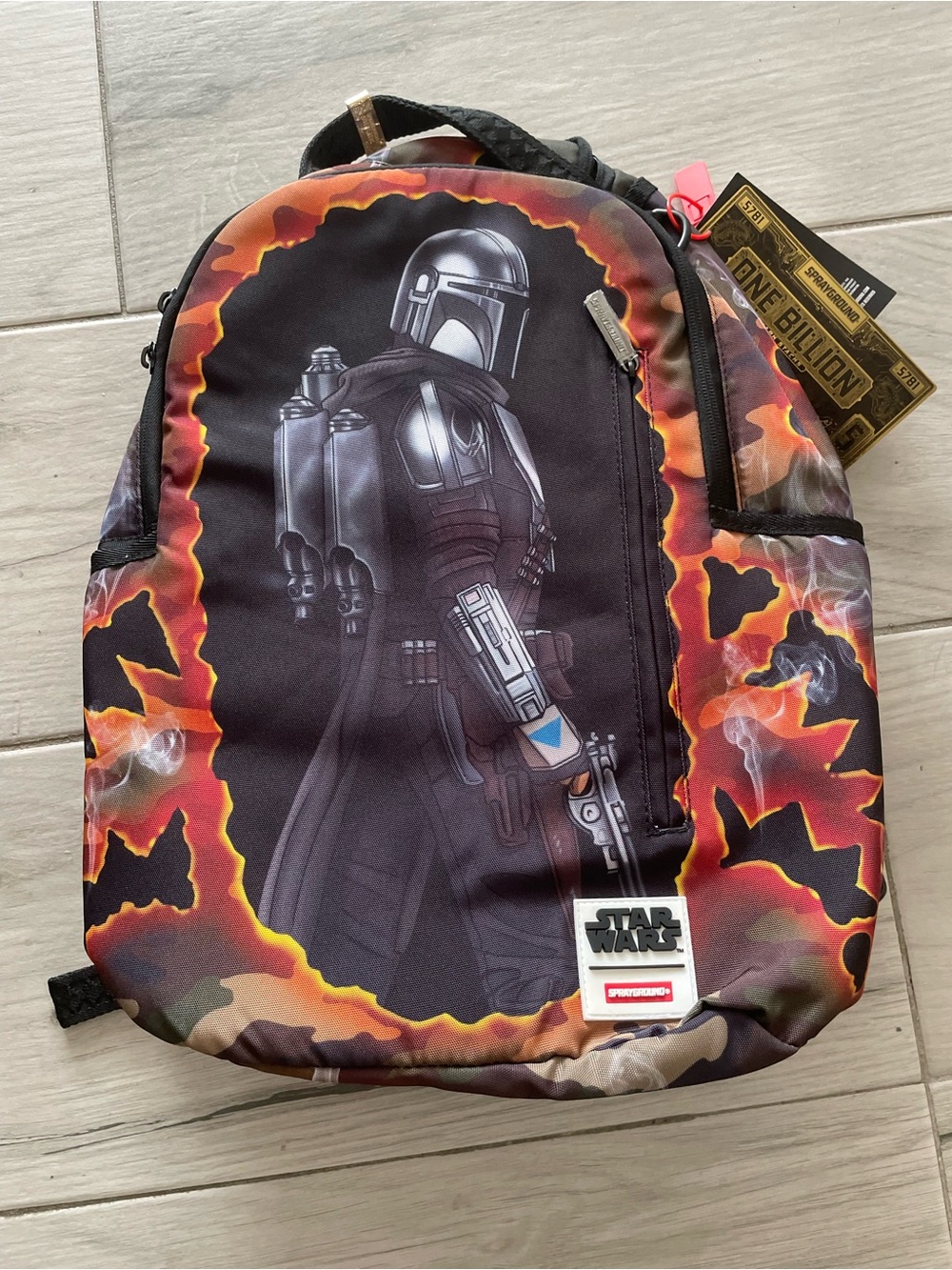 Limited edition:STAR WARS MANDALORIAN BLOWOUT SHARK BACKPACK